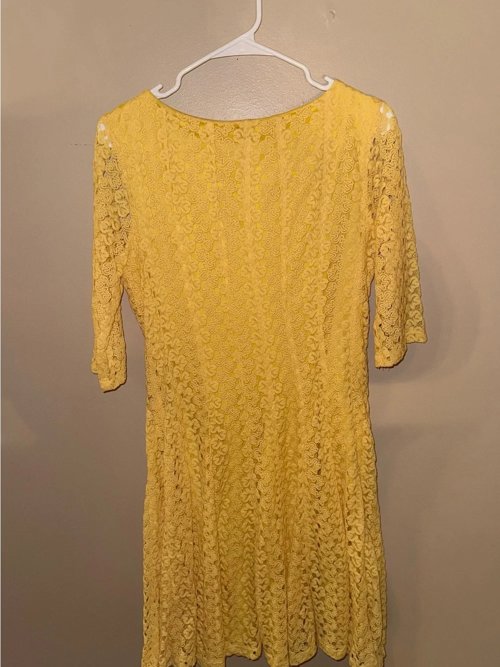Sunshine Lace Midi Dress - Yellow - Picture 2 of 2